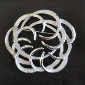 Vintage Abstract Waves Large Silver Tone Brooch